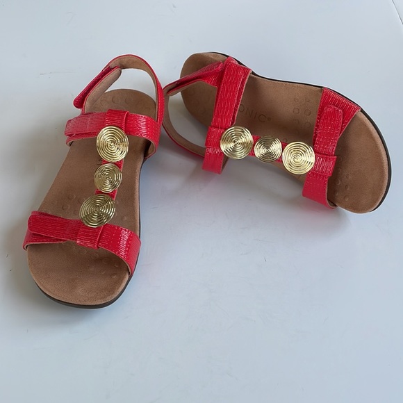 NWT Vionic Farra ll WVN Cherry Size 6 M - Picture 11 of 16